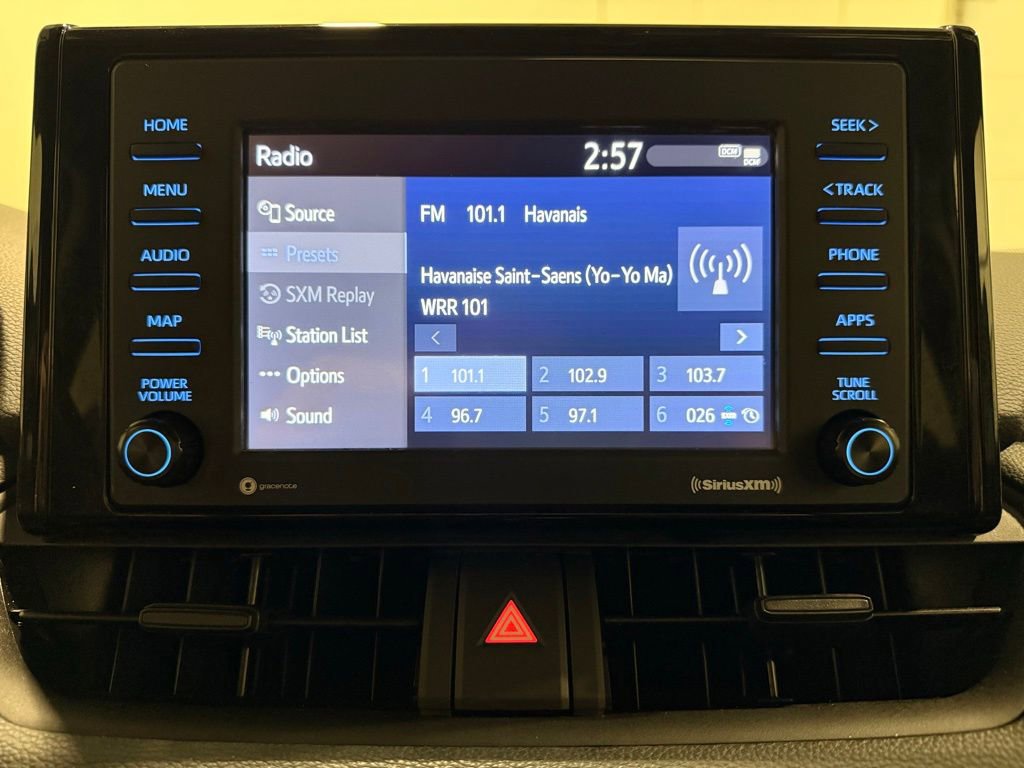 Used 2022 Toyota RAV4 LE FWD image 20