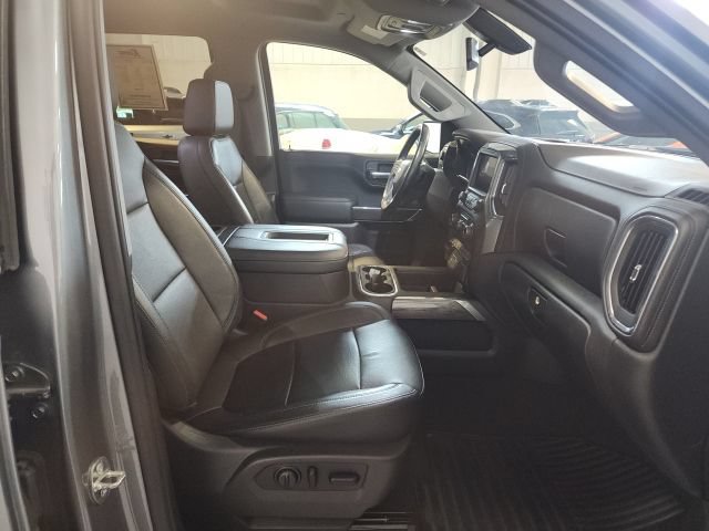 Used 2020 Chevrolet Silverado 1500 LTZ w/ LTZ Plus Package AWD/4WD image 18