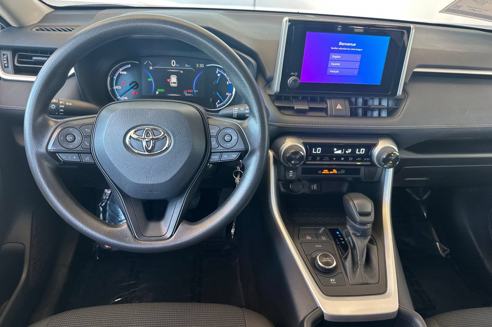 Used 2024 Toyota RAV4 LE AWD/4WD image 17