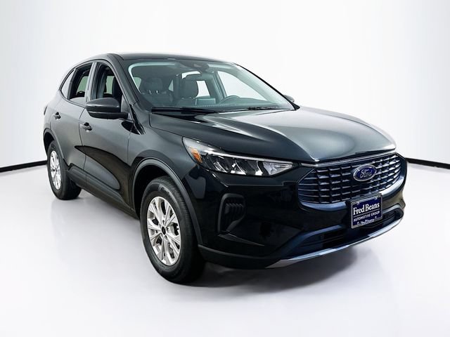 New 2026 Ford Escape Active w/ Cold Weather Package AWD/4WD image 1