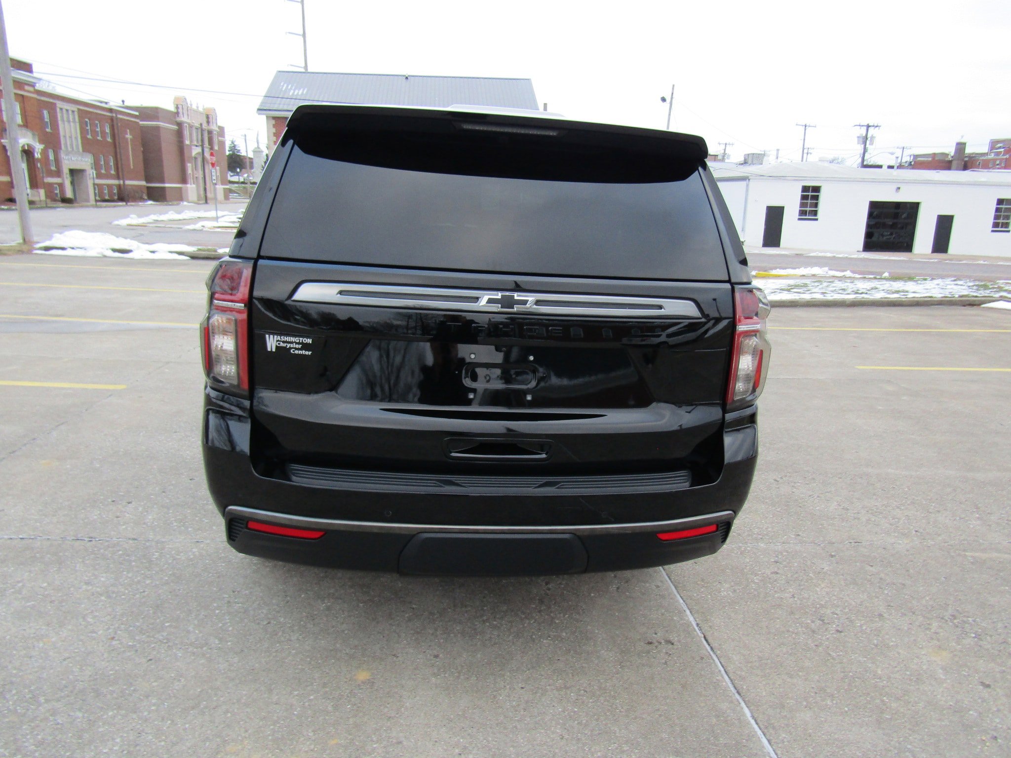 Used 2022 Chevrolet Tahoe Z71 w/ Luxury Package AWD/4WD image 4