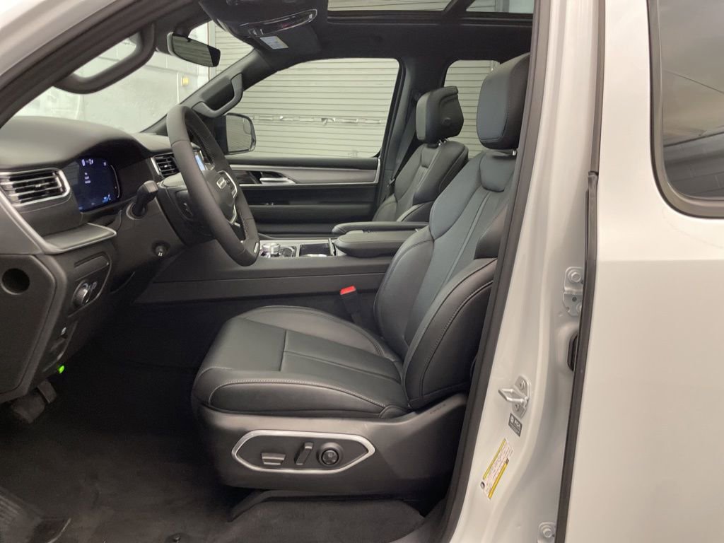New 2026 Jeep Grand Wagoneer Limited AWD/4WD image 20