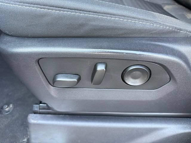 Used 2024 Chevrolet Silverado 1500 LT AWD/4WD image 11