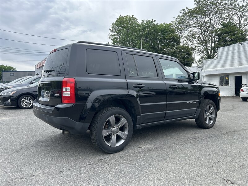 Used 2015 Jeep Patriot High Altitude AWD/4WD image 4