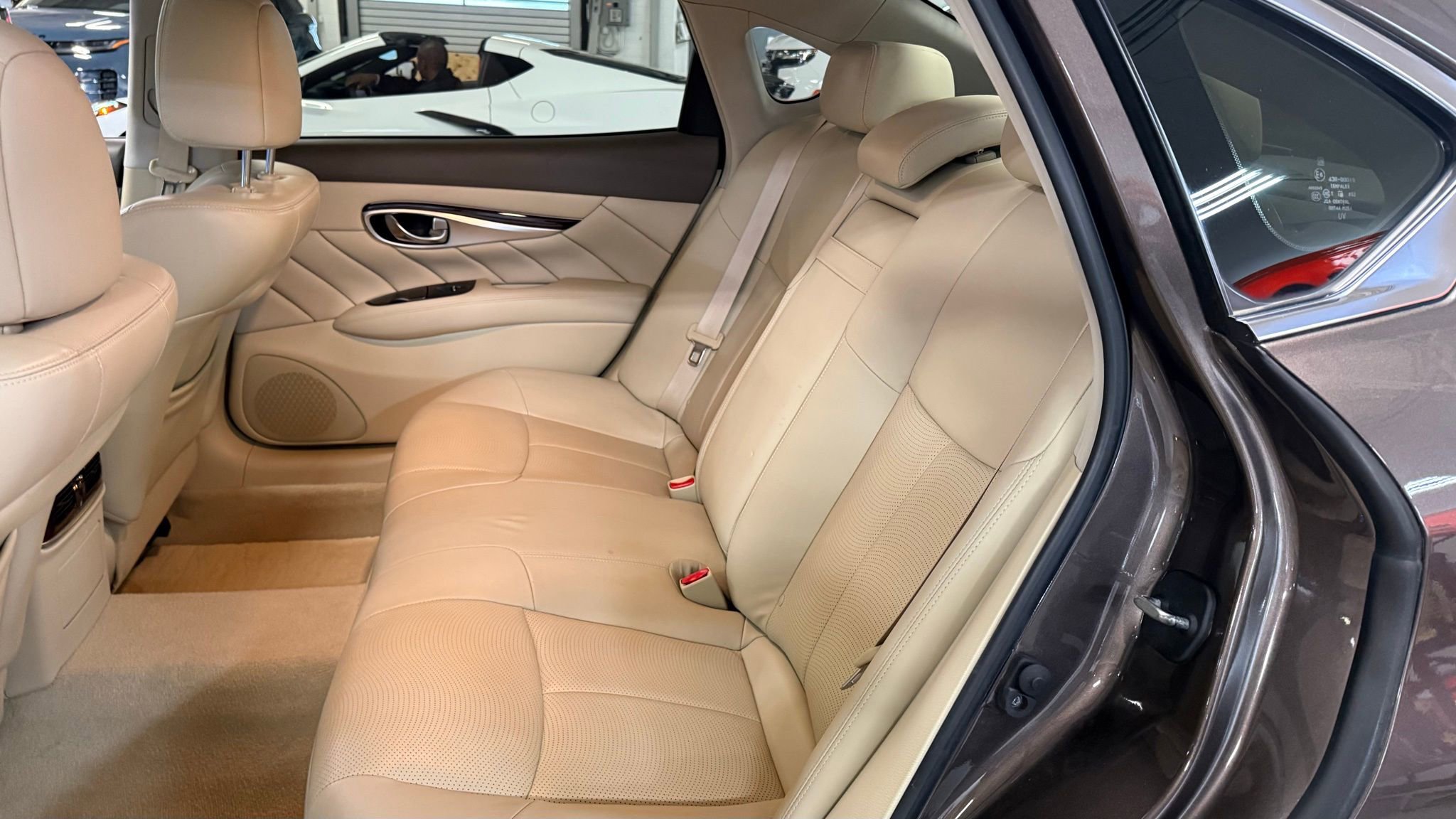 Used 2016 INFINITI Q70 L 3.7 image 28