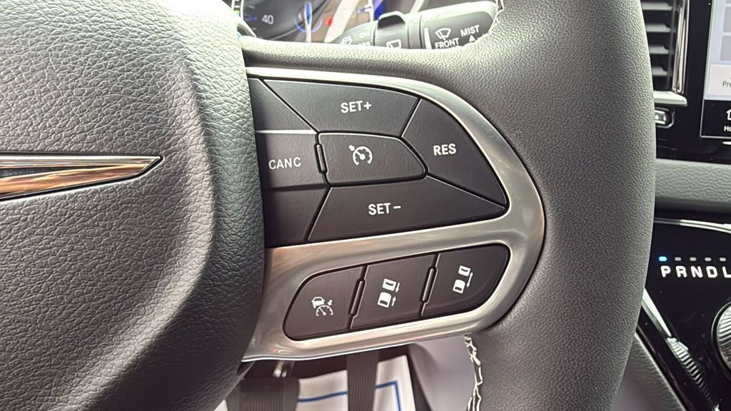 New 2026 Chrysler Voyager LX image 24