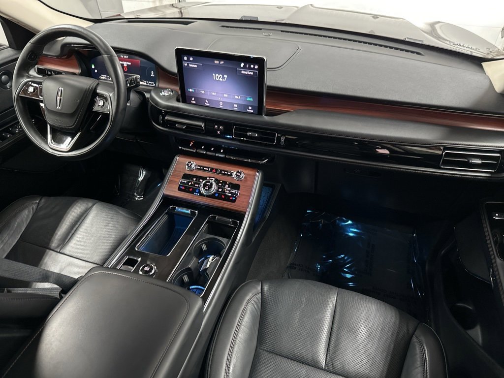 Used 2023 Lincoln Aviator Reserve w/ Equipment Group 201A image 12