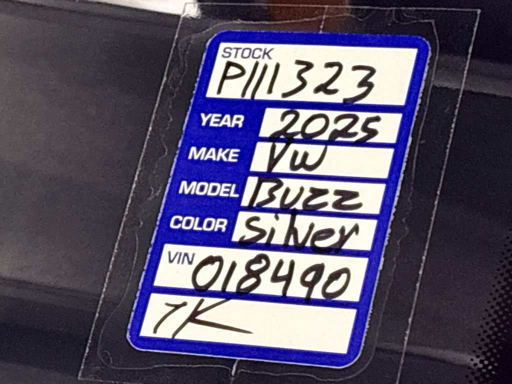 Certified 2025 Volkswagen ID. Buzz Pro S RWD image 26