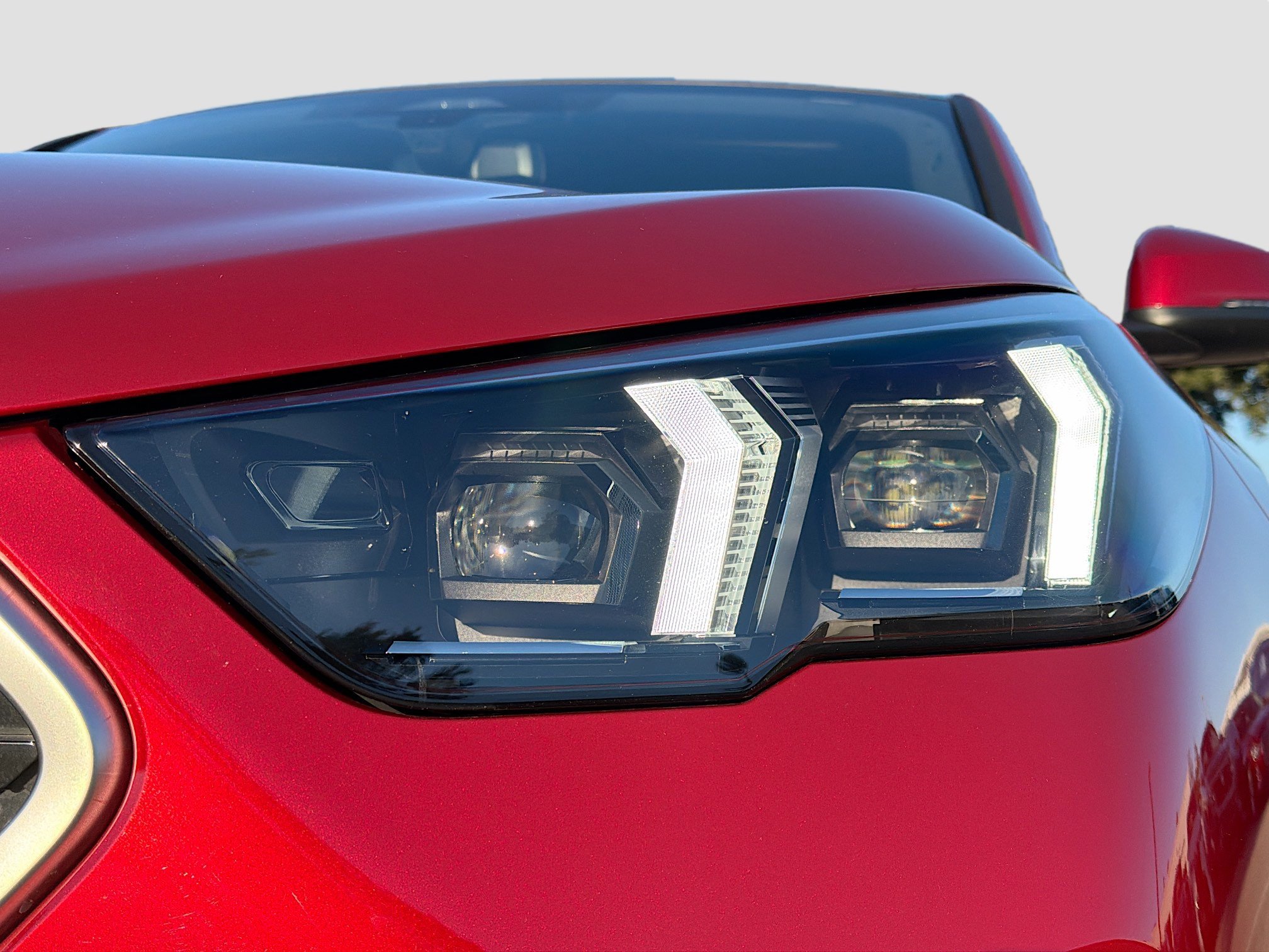 Used 2025 BMW X2 xDrive28i image 9