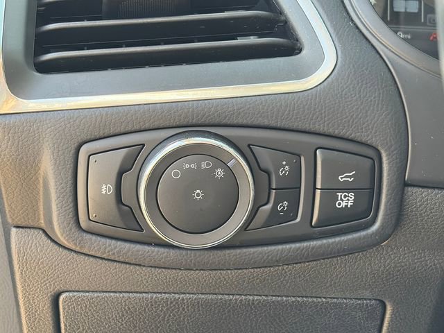 Used 2024 Ford Edge Titanium image 22