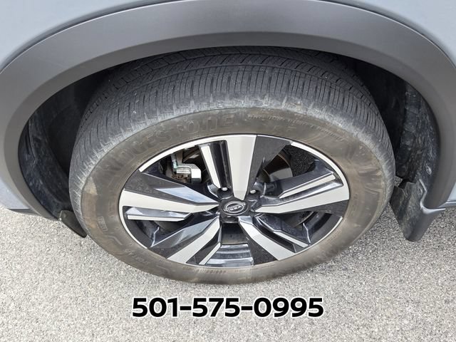Used 2023 Nissan Rogue Platinum FWD image 9