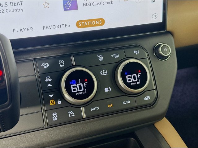 New 2026 Land Rover Defender 110 S image 18