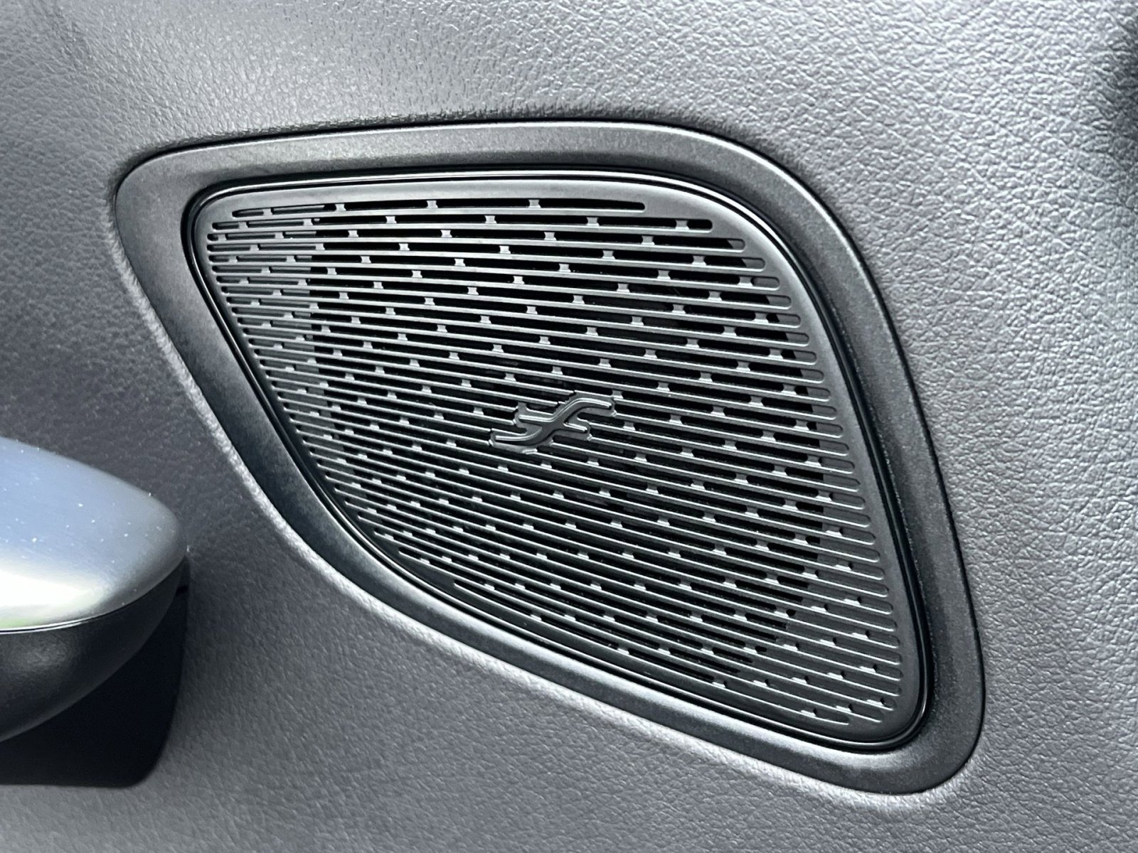 Certified 2024 Mercedes-Benz GLC 300 4MATIC image 34