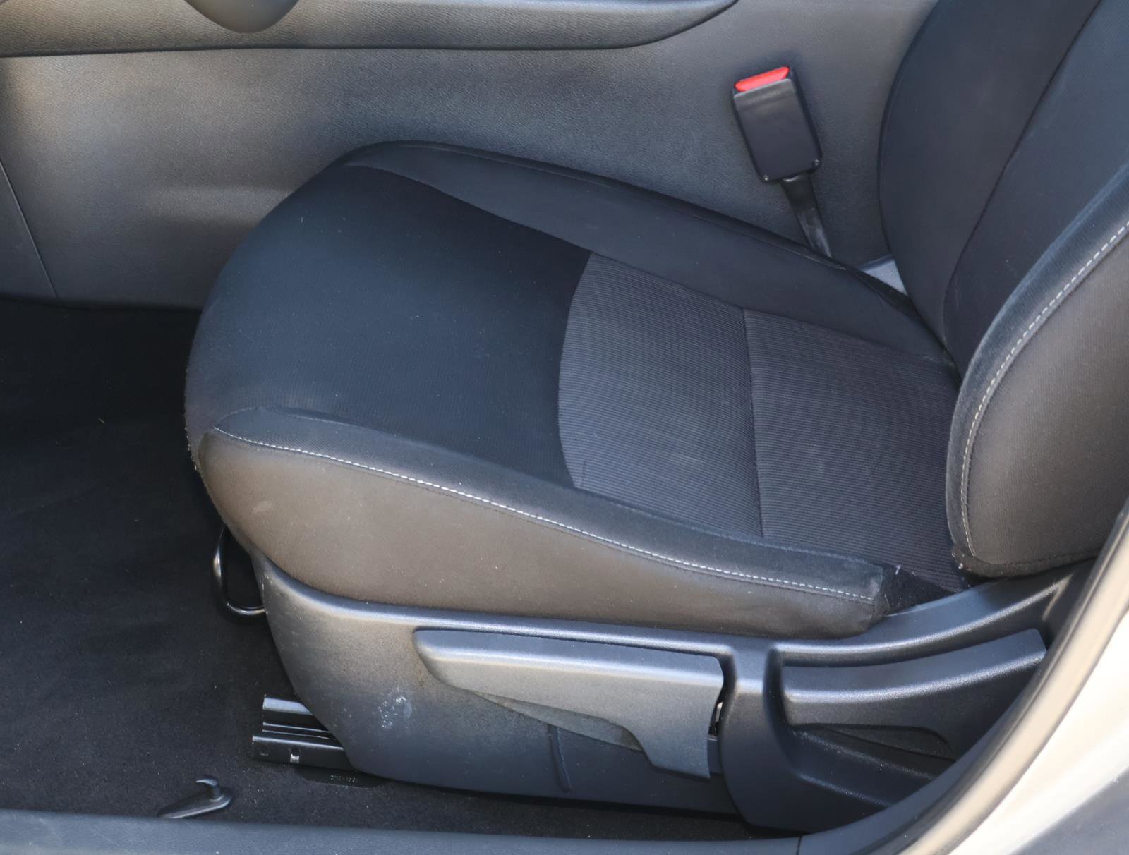 Used 2025 Nissan Sentra SV w/ All-Weather Package image 13