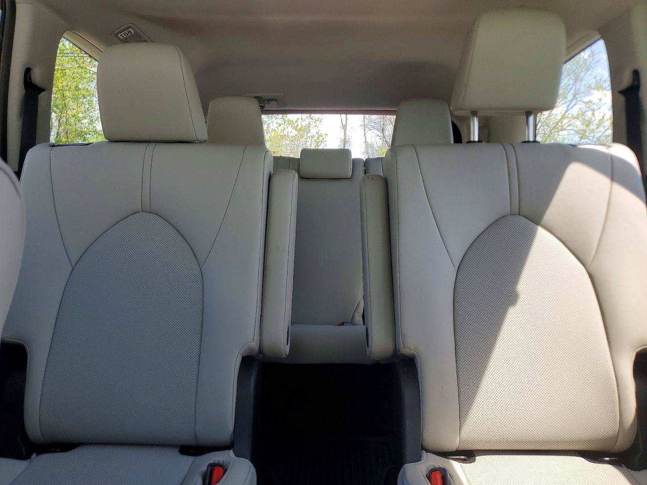 Used 2025 Toyota Grand Highlander AWD Hybrid image 7