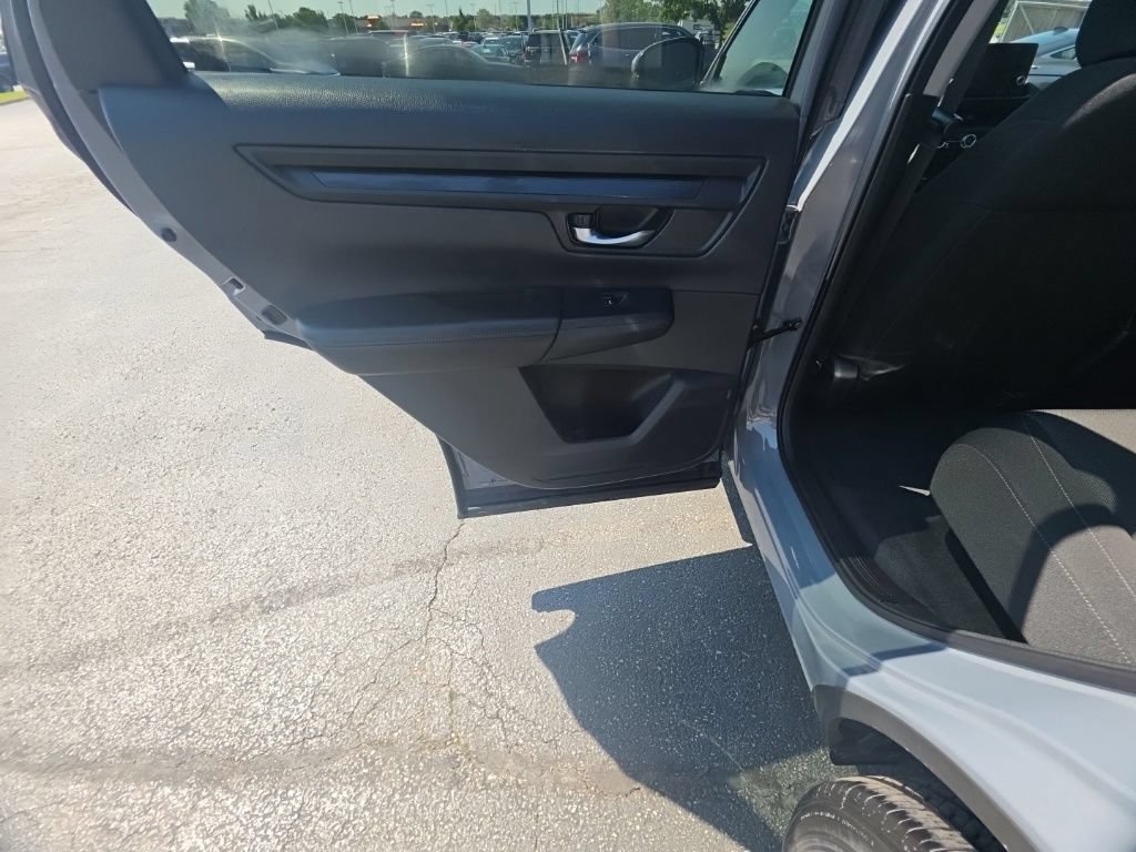 Used 2025 Honda CR-V LX image 24