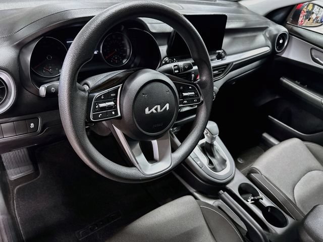 Used 2024 Kia Forte LXS FWD image 16