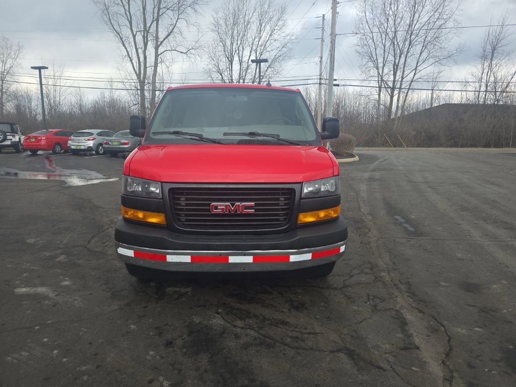 Used 2020 GMC Savana 2500 Extended w/ Driver Convenience Package image 2
