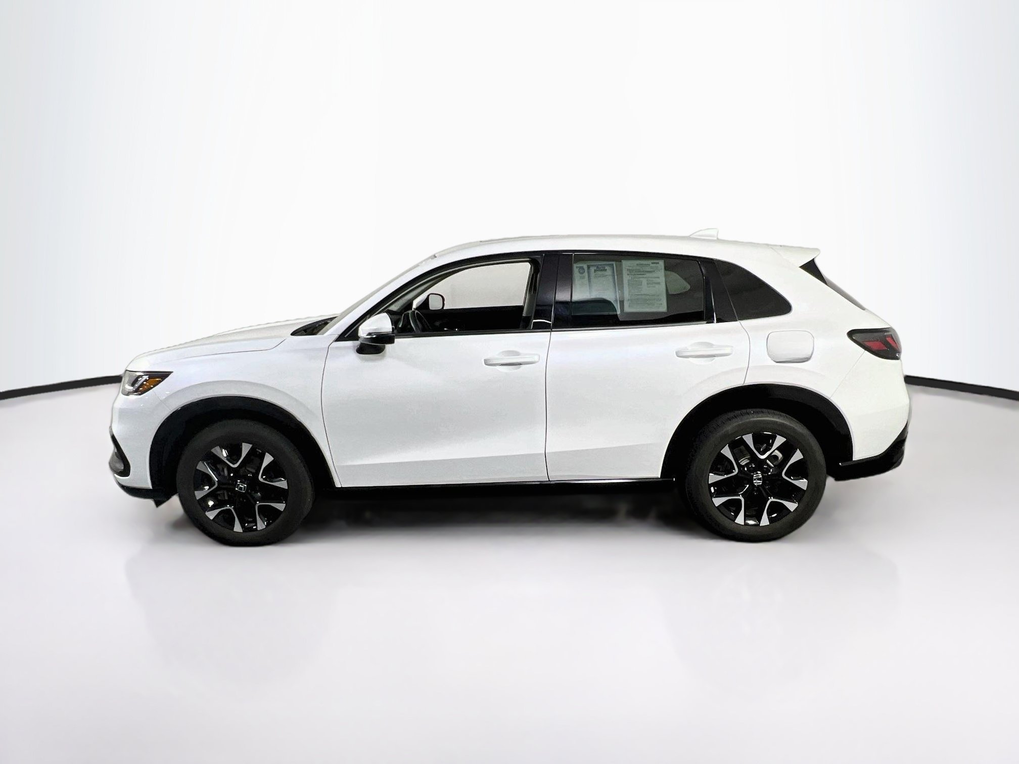 Used 2026 Honda HR-V EX-L image 8