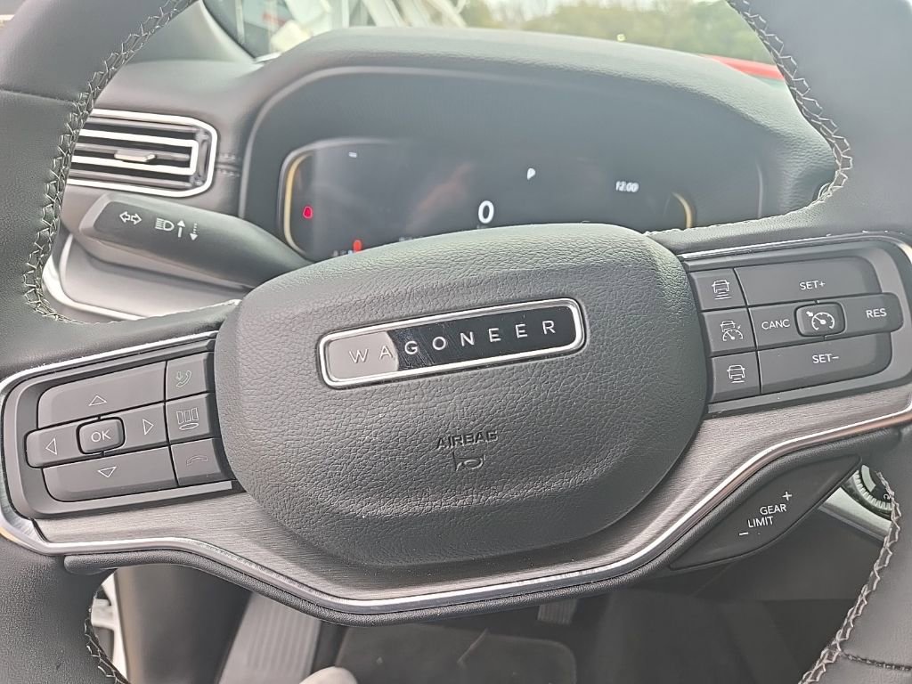 Used 2023 Jeep Wagoneer Series II image 6