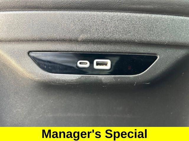 Used 2024 Chrysler Pacifica Touring-L FWD image 42