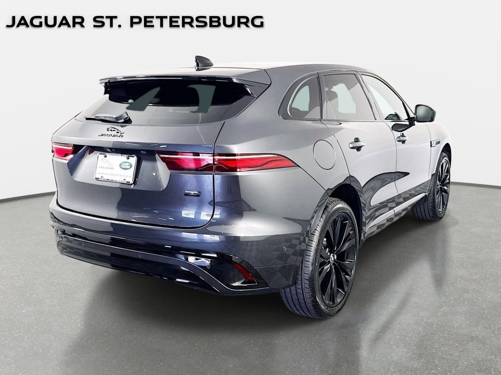 Used 2026 Jaguar F-PACE R-Dynamic S AWD/4WD image 5