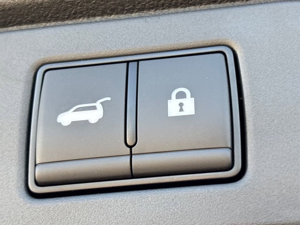 New 2025 Nissan Pathfinder SV image 14