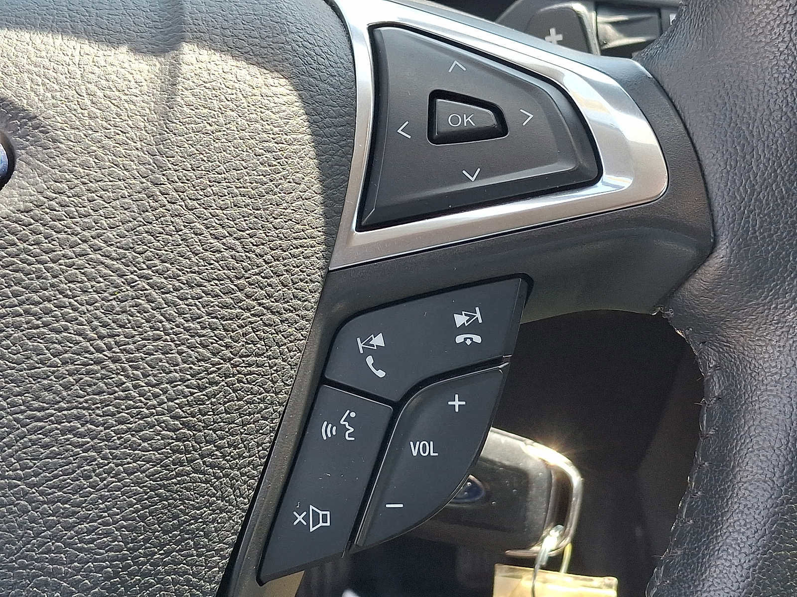 Used 2016 Ford Fusion SE AWD/4WD image 21