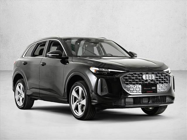 Certified 2025 Audi Q5 Premium Plus w/ Premium Plus AWD/4WD image 3