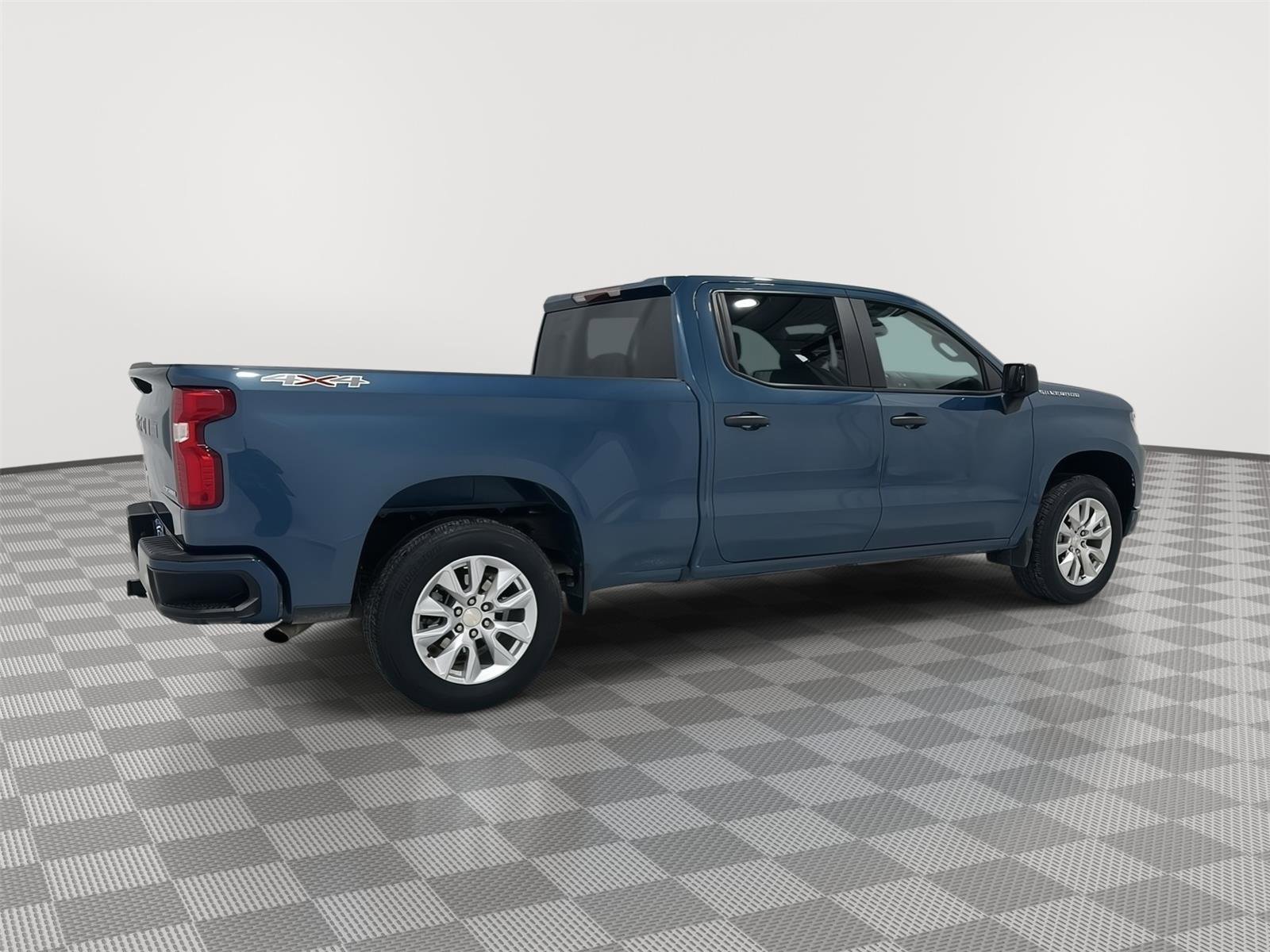 Used 2024 Chevrolet Silverado 1500 Custom image 7