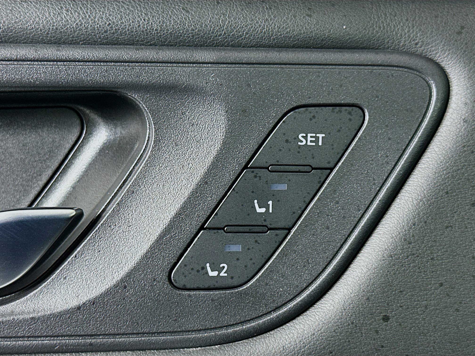 Used 2023 Nissan Rogue SL w/ SL Premium Package image 23