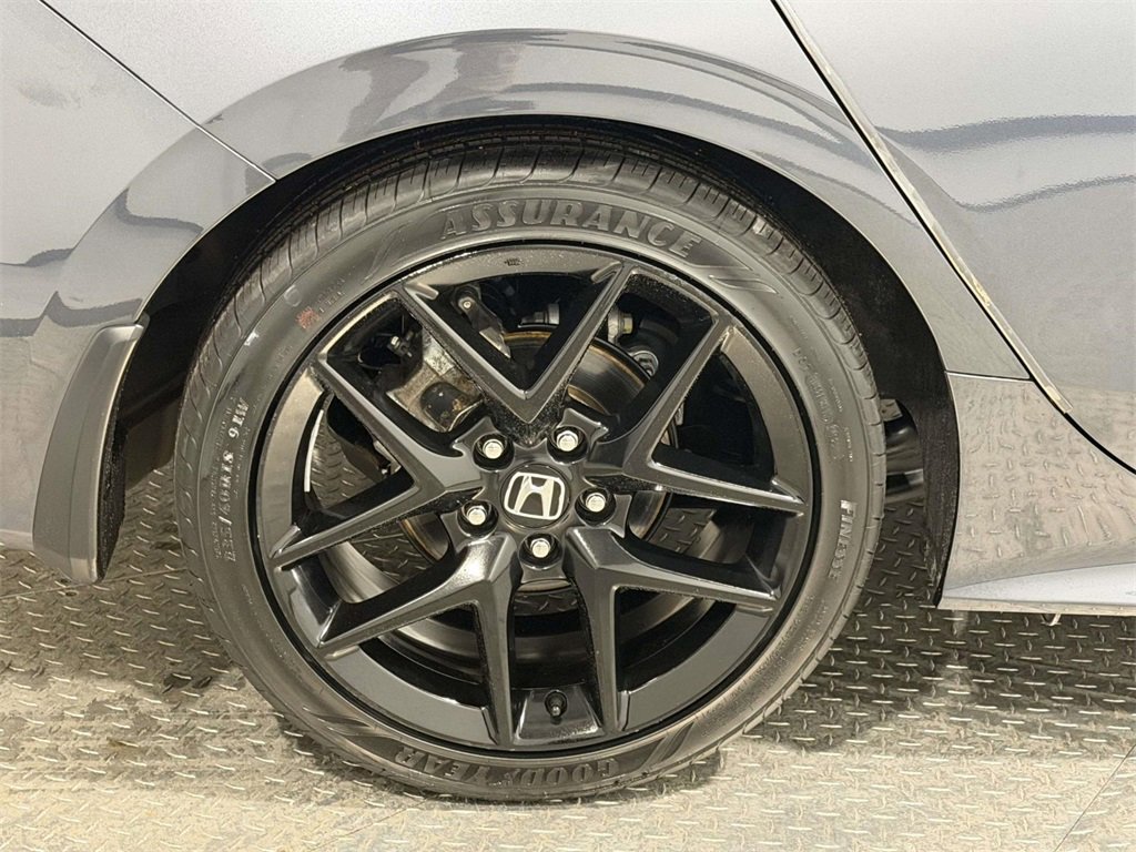 Used 2023 Honda Civic Sport image 8