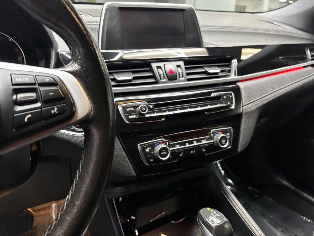 Used 2018 BMW X2 sDrive28i w/ Convenience Package FWD image 26