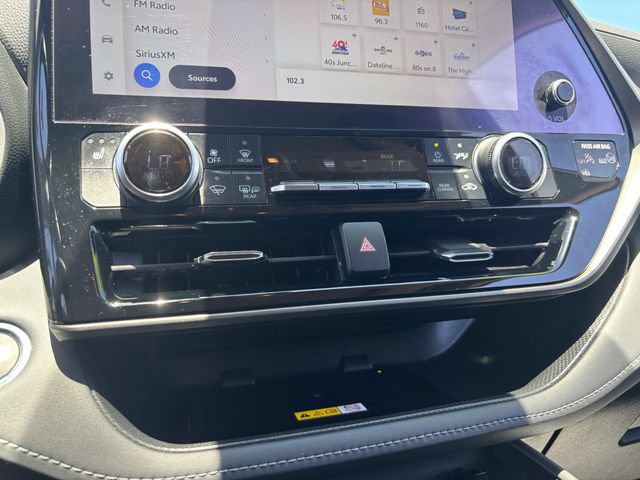 Used 2023 Toyota Highlander XLE FWD image 24