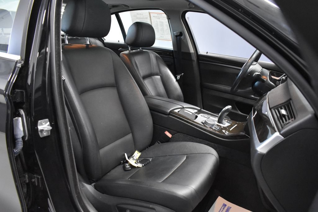 Used 2015 BMW 535i xDrive Sedan AWD/4WD image 14
