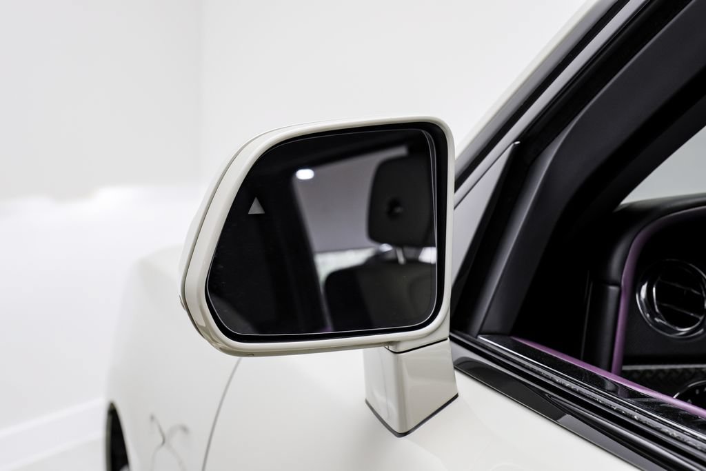 Used 2022 Rolls-Royce Cullinan Black Badge AWD/4WD image 39