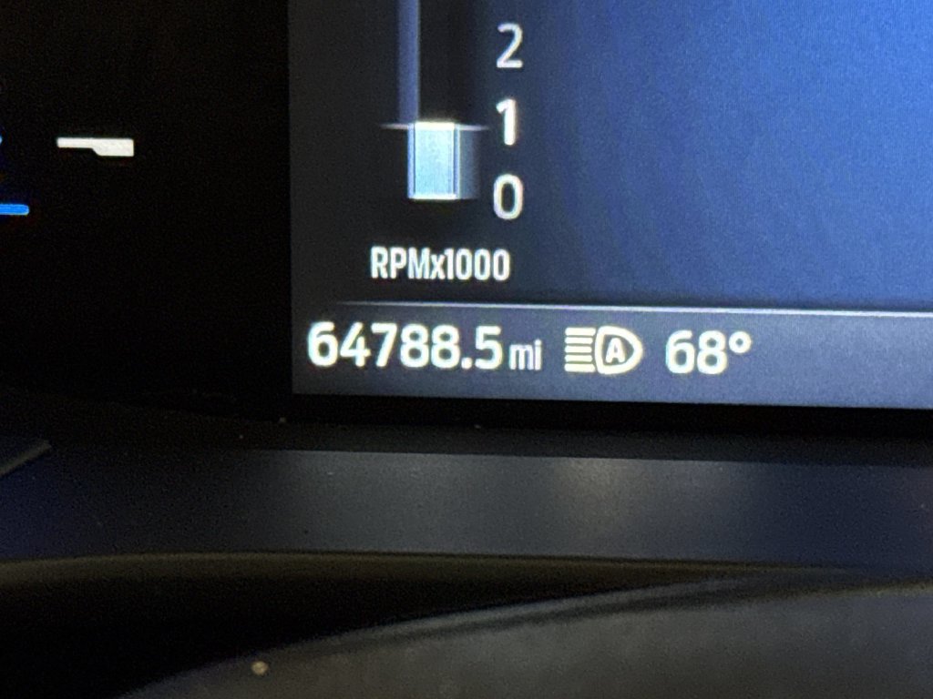 Used 2025 Ford Escape ST-Line Select AWD/4WD image 13