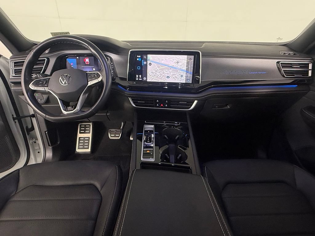 Used 2024 Volkswagen Atlas Cross Sport SEL R-Line AWD/4WD image 14