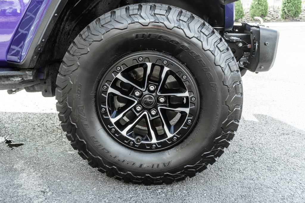 Used 2023 Jeep Wrangler Unlimited Rubicon 392 w/ Xtreme Recon 35" Tire Package AWD/4WD image 6