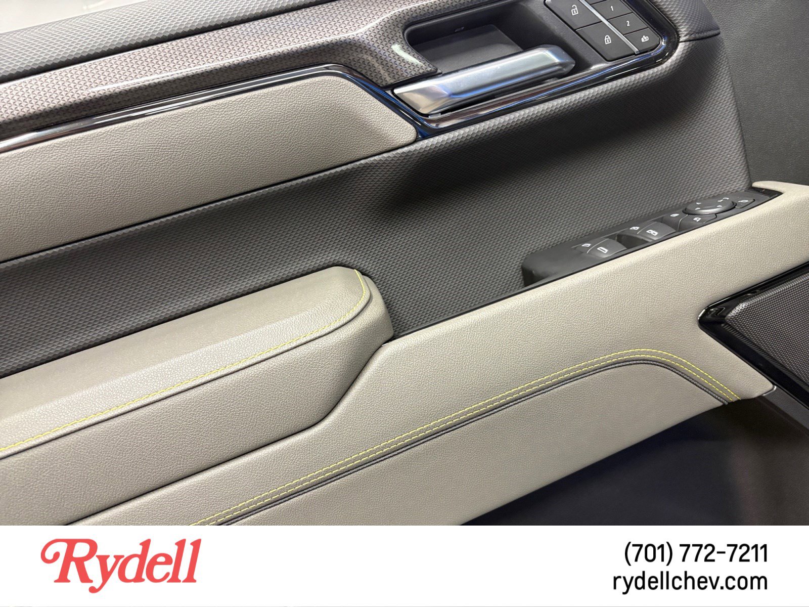 Used 2025 Chevrolet Silverado 1500 ZR2 w/ Technology Package image 11