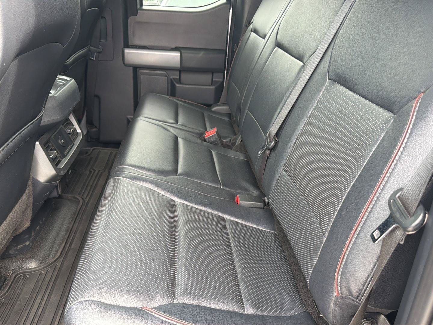 Used 2023 Ford F550 4x4 SuperCab Super Duty image 25