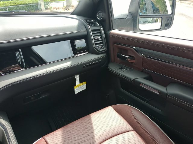 New 2026 RAM 3500 Limited AWD/4WD image 19