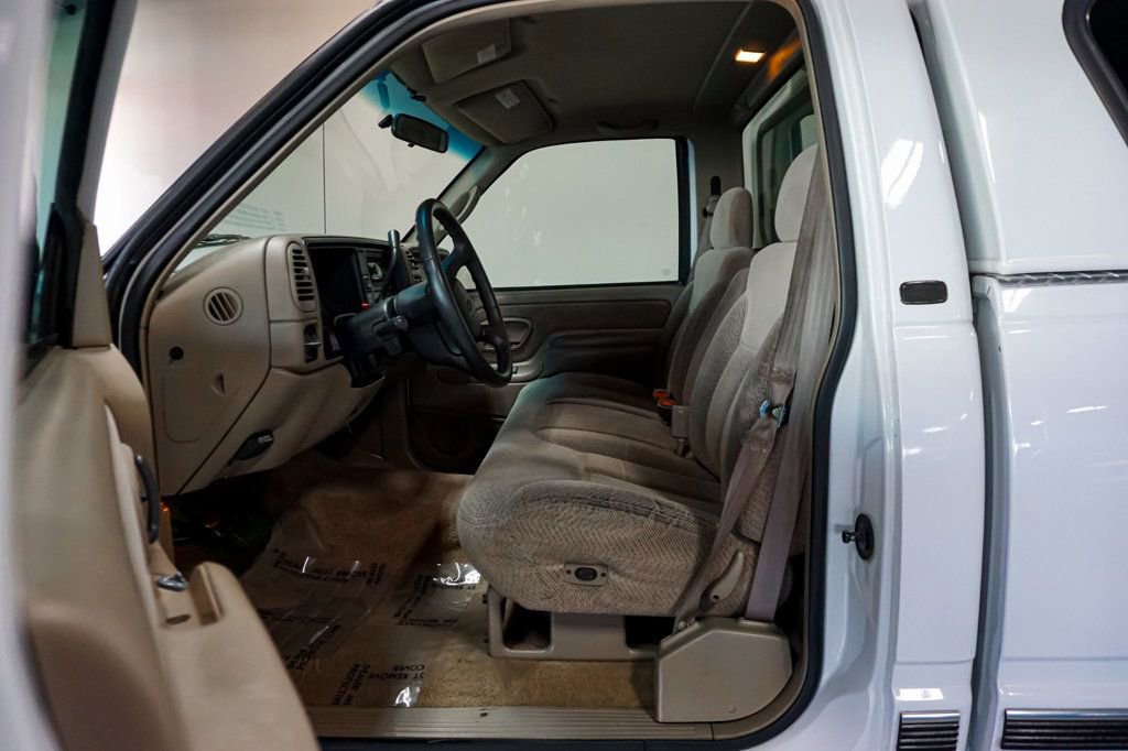 Used 1998 Chevrolet Silverado 1500 4x4 Regular Cab w/ Preferred Equipment Group 2 image 8
