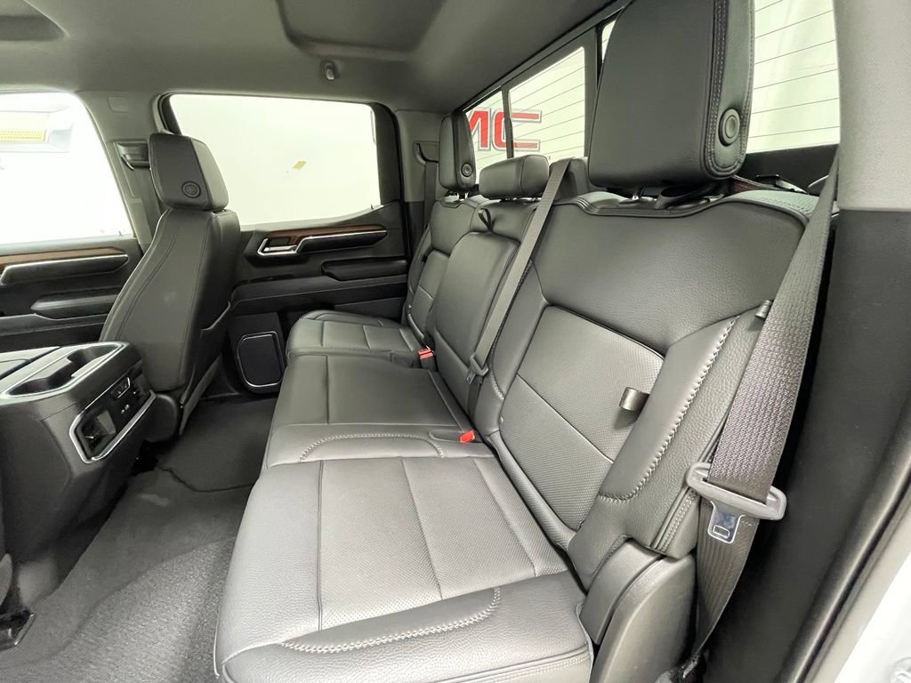 Used 2023 GMC Sierra 1500 Denali AWD/4WD image 12