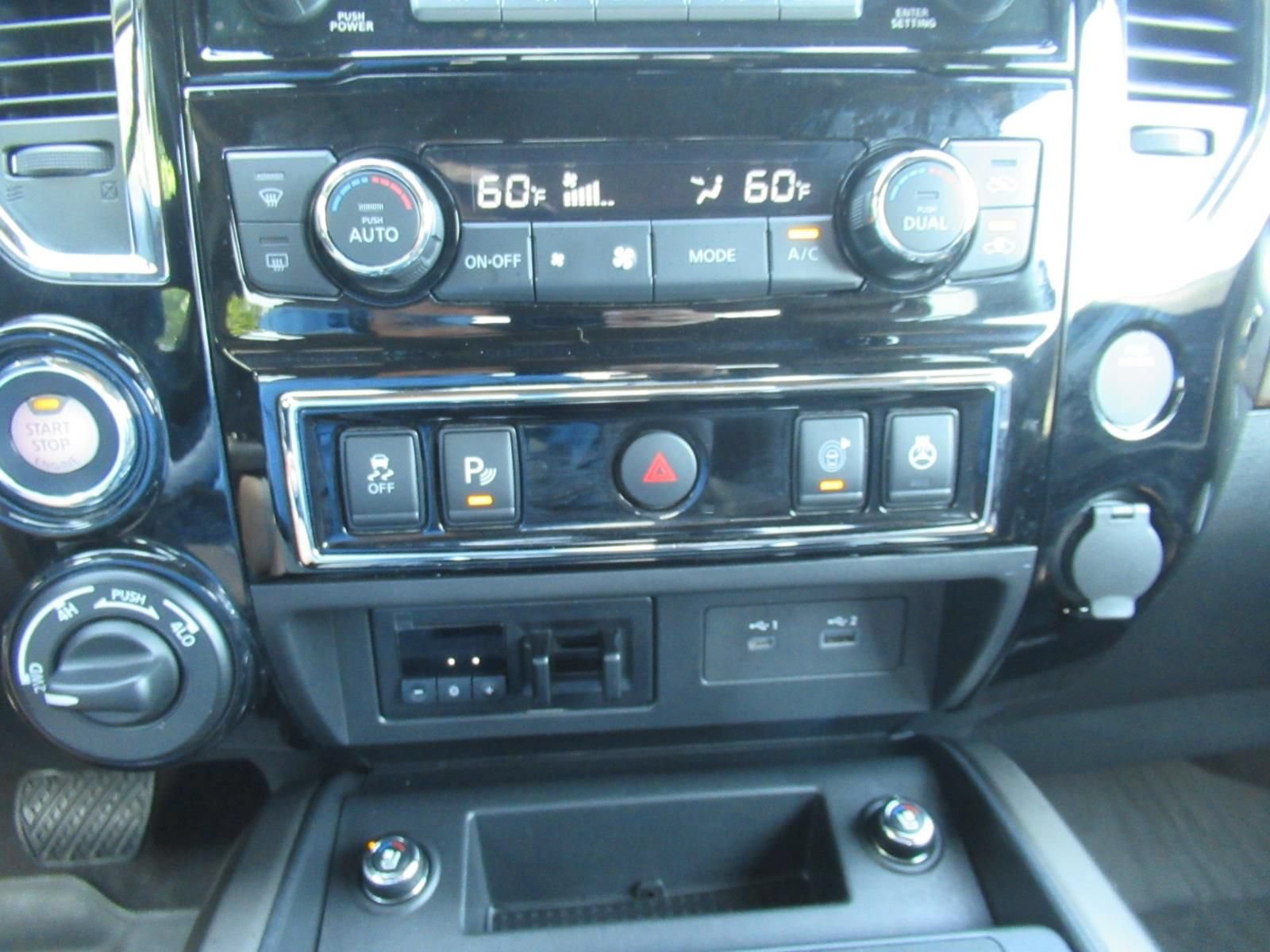 Used 2023 Nissan Titan Platinum Reserve w/ Moonroof Package AWD/4WD image 28