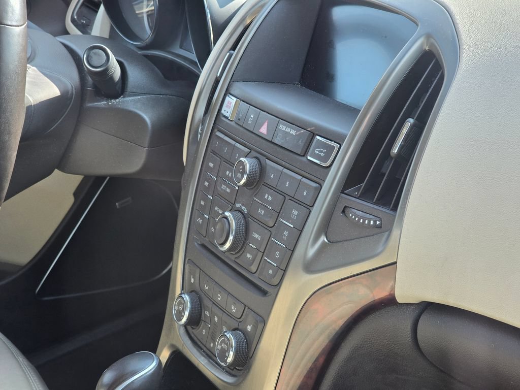 Used 2014 Buick Verano Leather FWD image 14