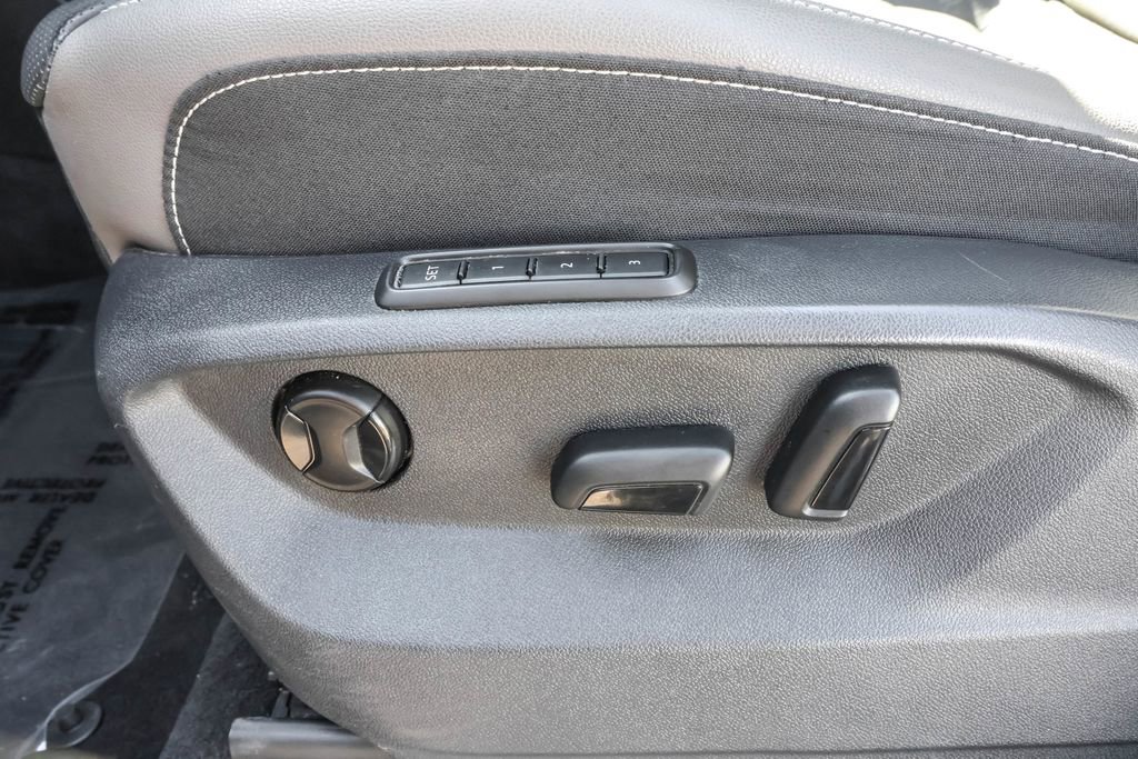 Used 2021 Volkswagen Atlas SEL Premium image 8