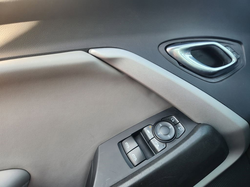 Used 2023 Chevrolet Camaro LT image 23