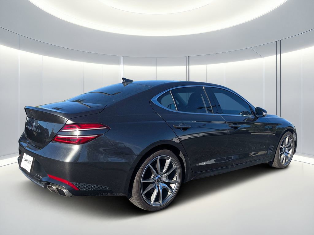 Used 2023 Genesis G70 2.0T image 4