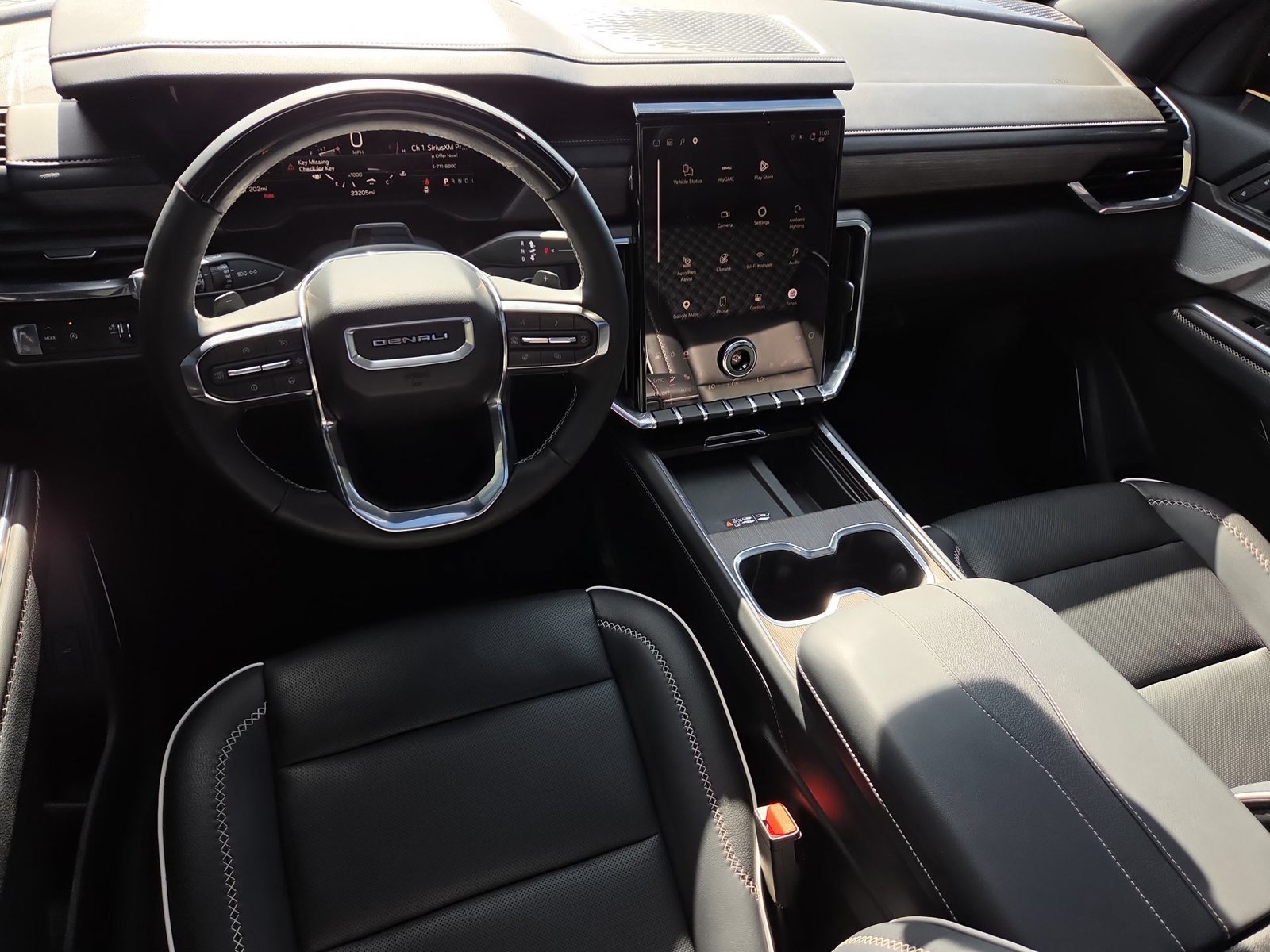 Used 2025 GMC Acadia Denali w/ Super Cruise Package FWD image 20